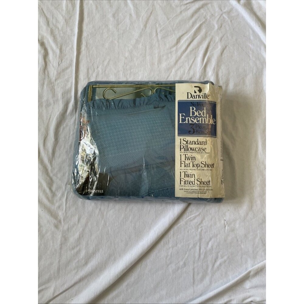 Danville No-Iron Twin 3-Piece Bed Ensemble With Pillowcase Flat & Fitted Sheets